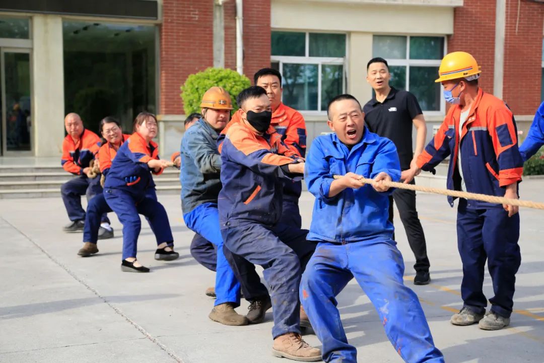 上海山美股份2025春季運(yùn)動會火熱啟幕！拔河、籃球預(yù)賽燃情開戰(zhàn)